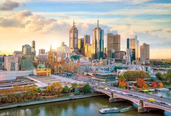 Melbourne v popoldanskem soncu 