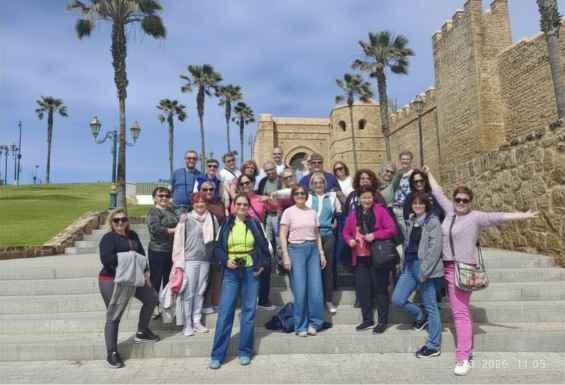 Skupina pred Kasbah of the Udayas v Rabatu v Maroku s Condor Travel
