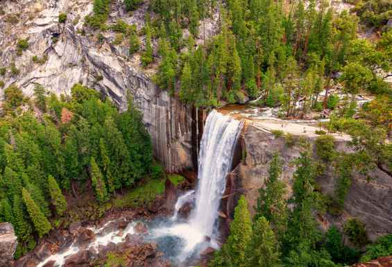 Vernal Falls narodni park Yosemite Kalifornija ZDA
