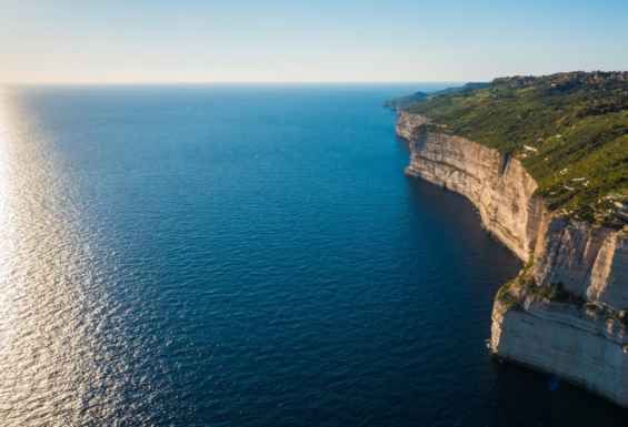 Condor-travel-potovanje-Malta-klifi
